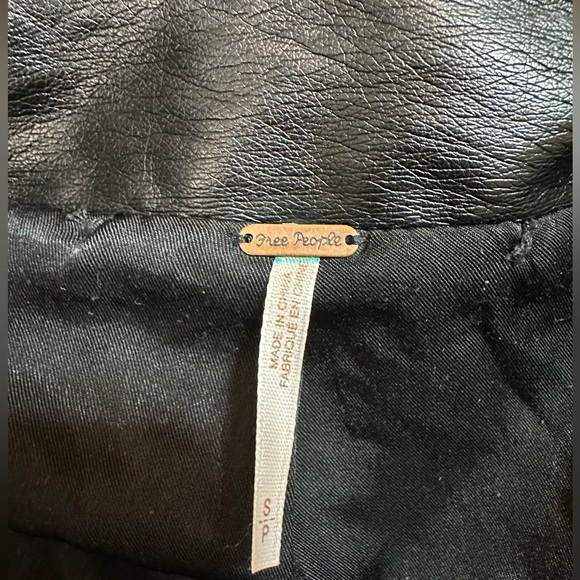 Free People Oversized Leopard Faux Fur/Leather Trucker Jacket Size S - Picture 7 of 8